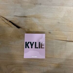 Kylie Cosmetics highlighter /princess please /